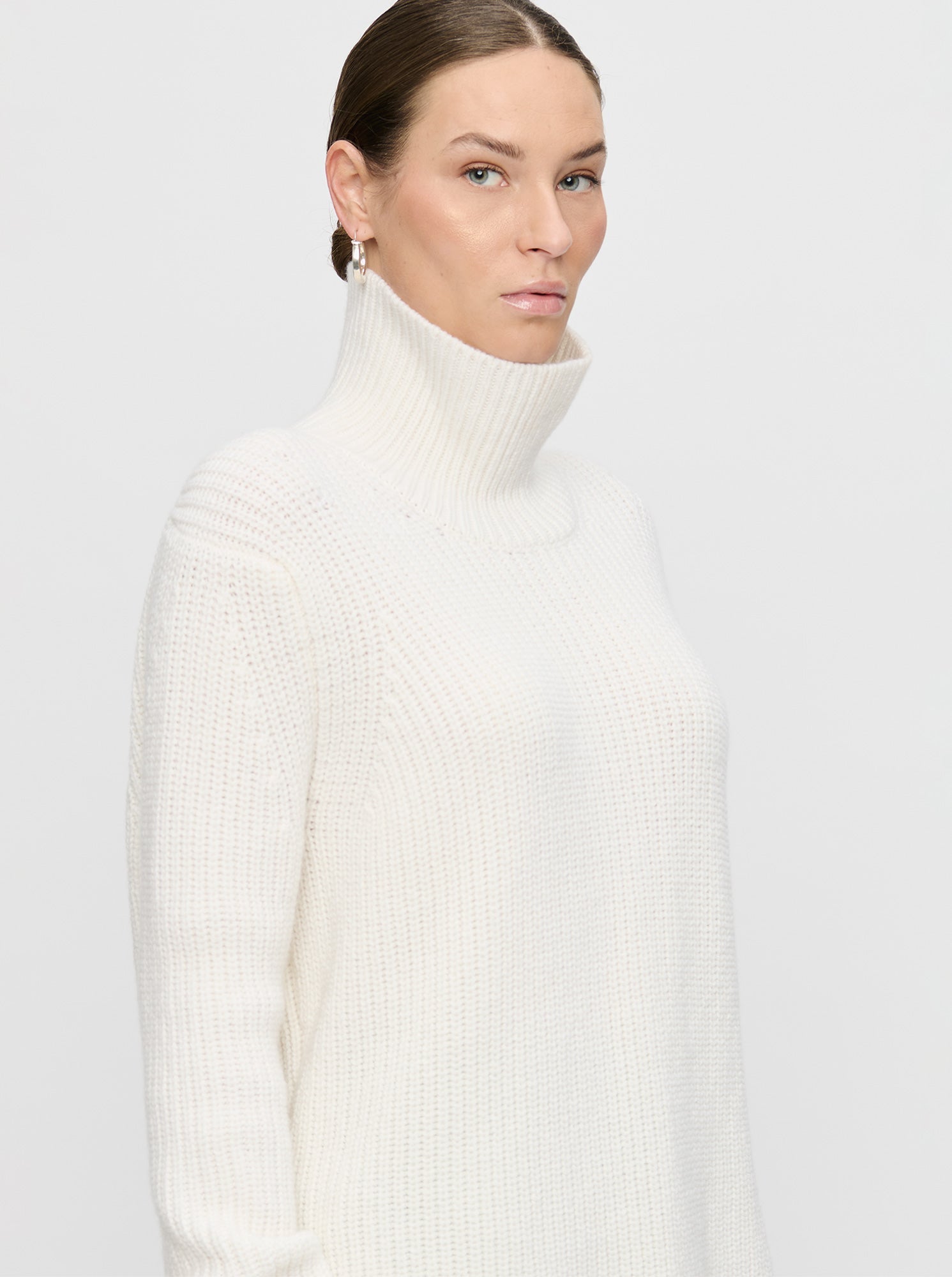 BARRIE Turtleneck sweater Ivory