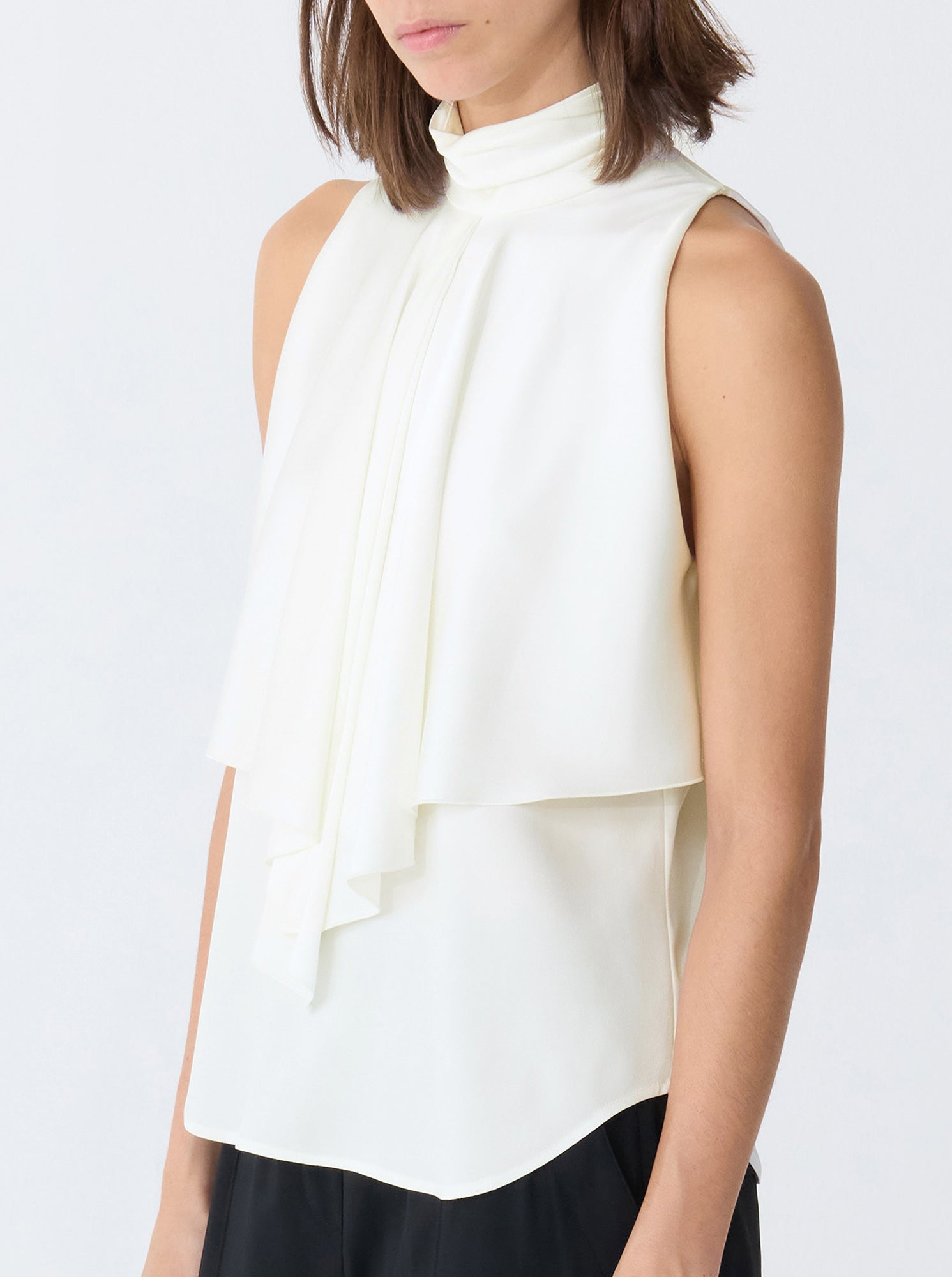 BELINDA Cascade front Top White