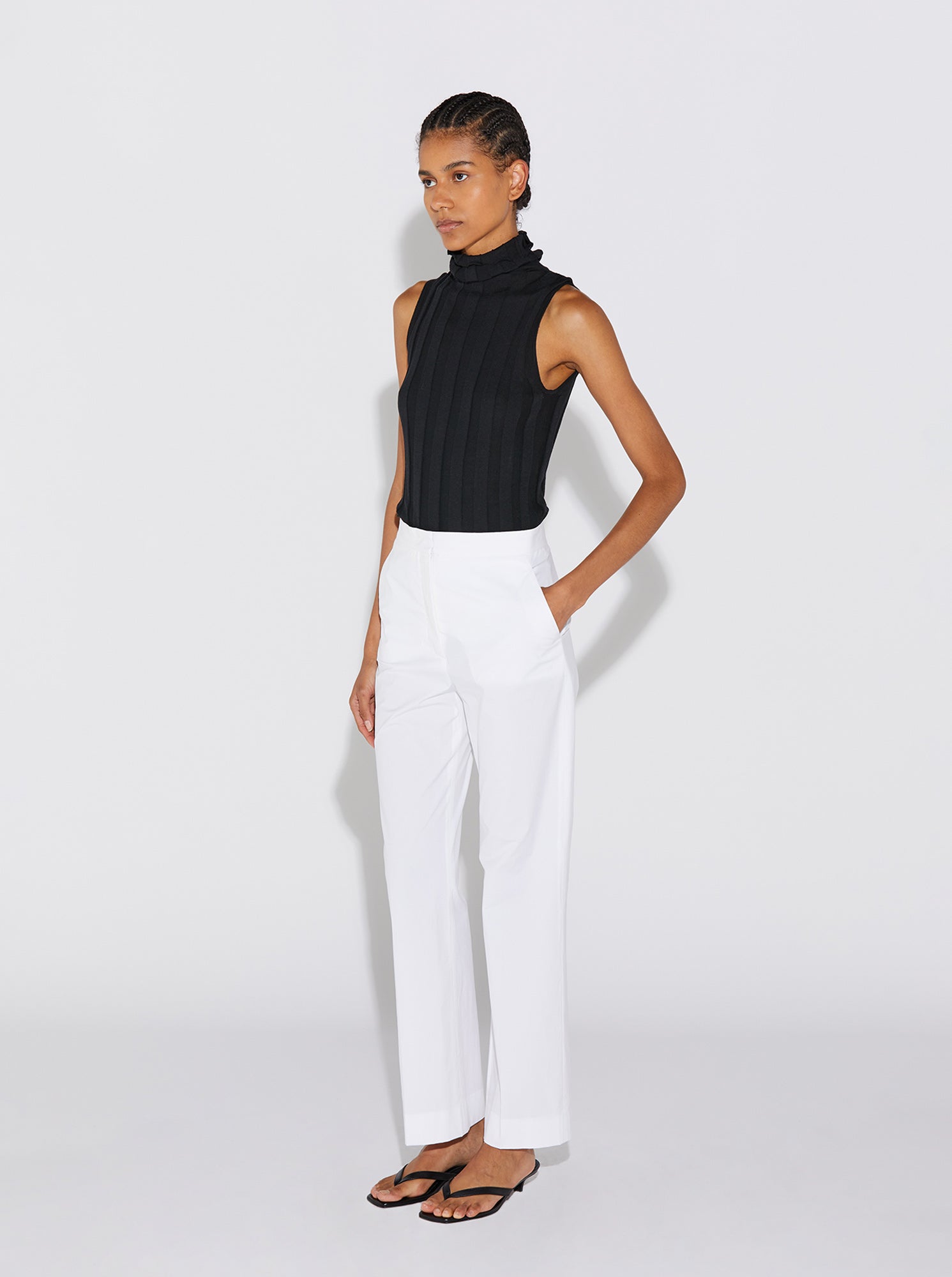 ROMY Sleeveless Turtleneck in Black