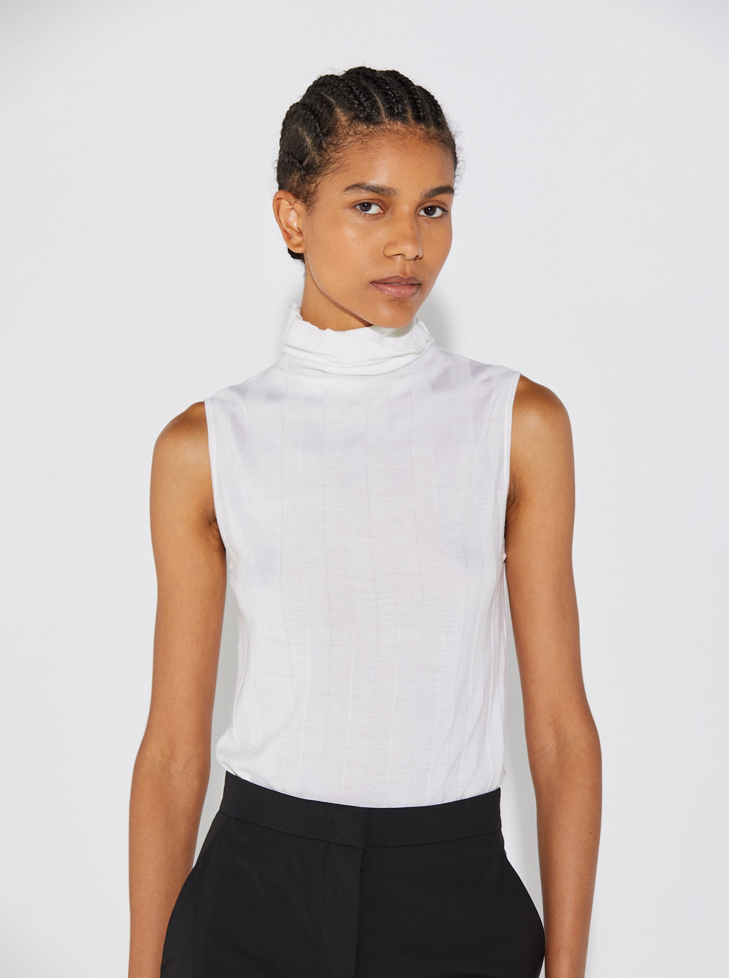 ROMY Sleeveless Turleneck in Ivory